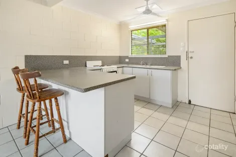 Property photo of 1/9 Salmon Street Cannonvale QLD 4802