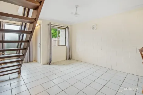 Property photo of 1/9 Salmon Street Cannonvale QLD 4802