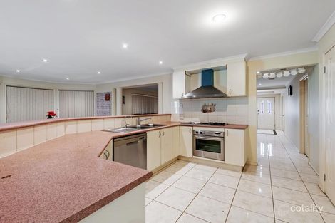 Property photo of 2 Fydler Avenue Burnside VIC 3023