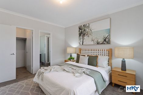 Property photo of 8/79 Tramontane Approach Dayton WA 6055