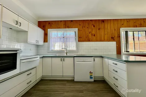 Property photo of 102 Buff Point Avenue Buff Point NSW 2262