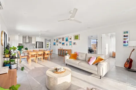 Property photo of 69 Flagstone Terrace Smithfield QLD 4878