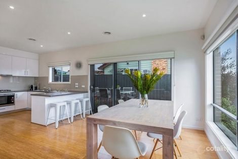 Property photo of 153 Boldrewood Parade Reservoir VIC 3073