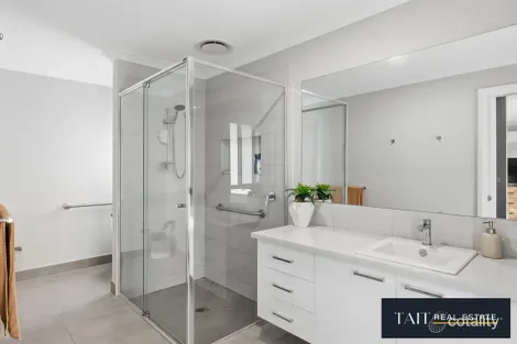 Property photo of 4 McGregor Street Eldorado VIC 3746