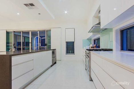 Property photo of 3 Golden Grove Boulevard Reedy Creek QLD 4227