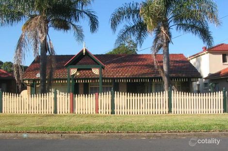 8 Gowlland Pde, Panania, NSW 2213