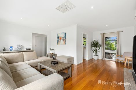 Property photo of 10 Fairlawn Place Bayswater VIC 3153