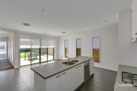 Property photo of 3 Oxley Bend Alfredton VIC 3350