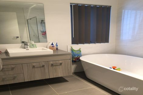 Property photo of 24 Everlasting Street Denham Court NSW 2565