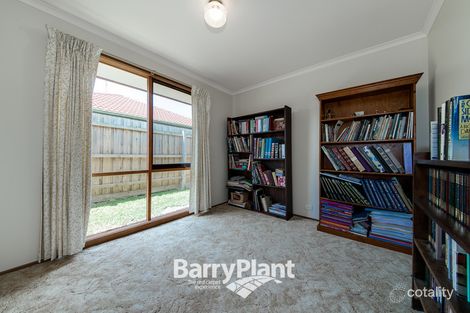 Property photo of 5 Tania Court Pakenham VIC 3810
