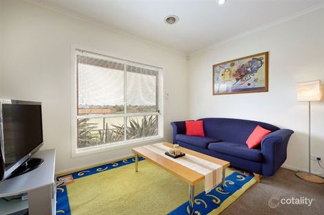 Property photo of 27 Seggan Circle Gowanbrae VIC 3043