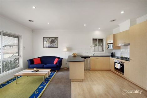 Property photo of 27 Seggan Circle Gowanbrae VIC 3043