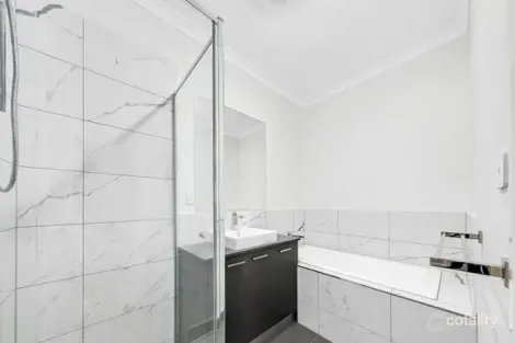 Property photo of 88 Tesselaar Road Wollert VIC 3750