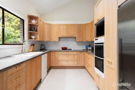 Property photo of 16 Wembley Gardens Donvale VIC 3111