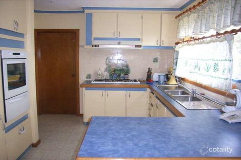 39 Strickland Ave, Mill Park, VIC 3082