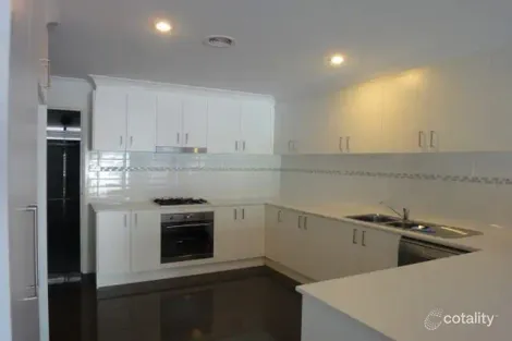 Property photo of 38 Nullarbor Avenue Franklin ACT 2913