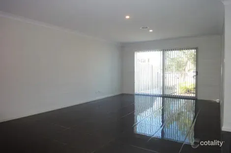 Property photo of 38 Nullarbor Avenue Franklin ACT 2913