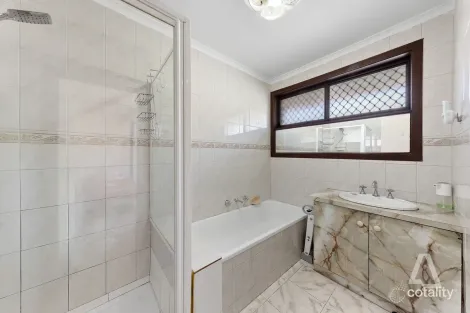 Property photo of 7 Kinterbury Drive Kings Park VIC 3021