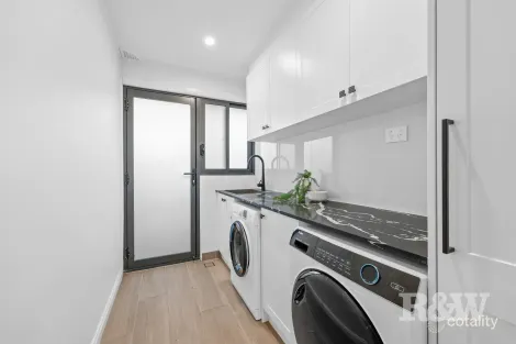 Property photo of 297 Epsom Road Chipping Norton NSW 2170