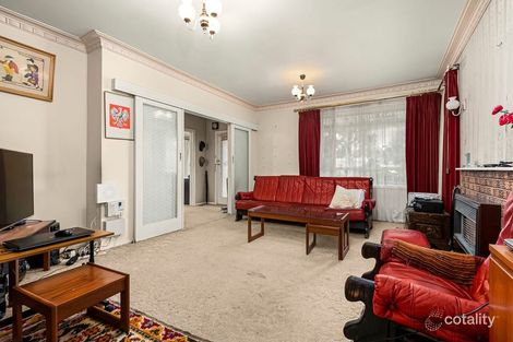 Property photo of 50 Banksia Grove Tullamarine VIC 3043