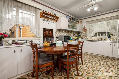 Property photo of 50 Banksia Grove Tullamarine VIC 3043