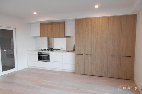 Property photo of 102/160 Hotham Street St Kilda East VIC 3183