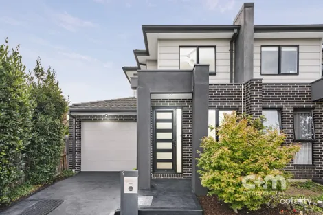 19 John St, Oak Park, VIC 3046
