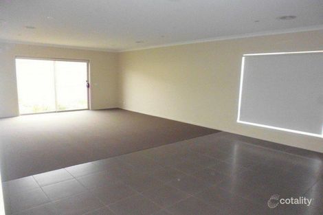 Property photo of 25 Eagle Way Deer Park VIC 3023