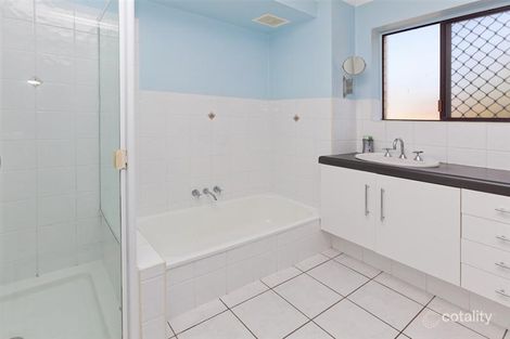 Property photo of 2/12 Carl Street Woolloongabba QLD 4102