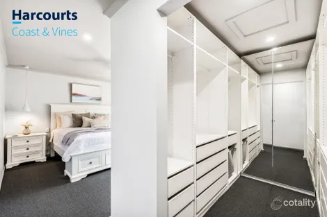 Property photo of 6 Vintners Walk Hackham West SA 5163