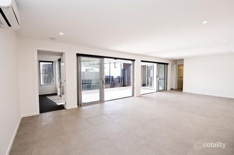 Property photo of 305/32-40 Latimer Street Holland Park QLD 4121
