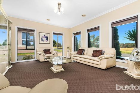 Property photo of 128 Lake View Boulevard Keysborough VIC 3173