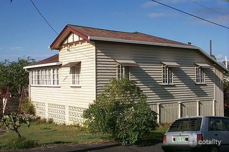 Property photo of 49 York Parade Spring Hill QLD 4000