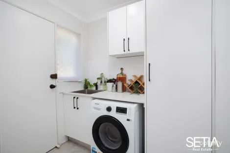 Property photo of 3 Masiku Place Glendenning NSW 2761