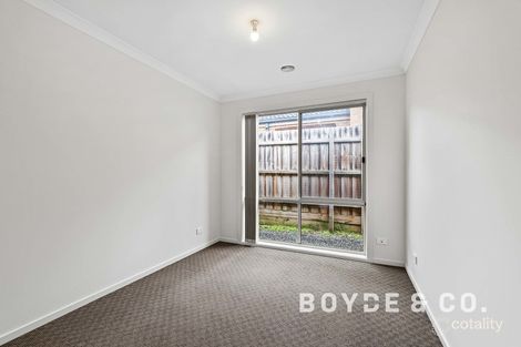 Property photo of 4 Clifford Drive Drouin VIC 3818