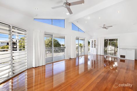 Property photo of 16 Wunnunga Crescent Yaroomba QLD 4573