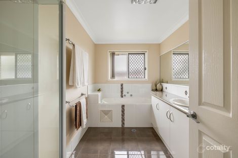 6 Kite St, Meringandan West, QLD 4352