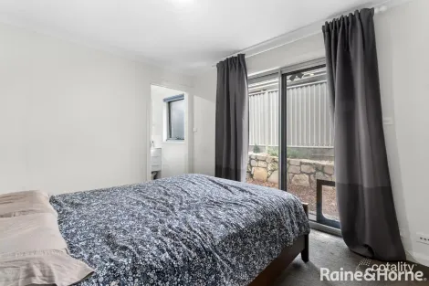Property photo of 1/74 Uriarra Road Crestwood NSW 2620