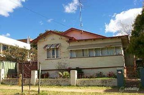 9 Wilmot St, South Toowoomba, QLD 4350