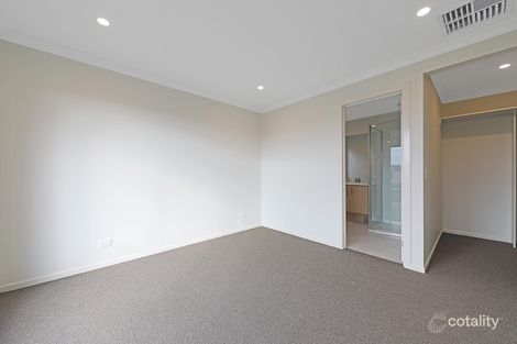 Property photo of 10 Foxtail Circuit Wallan VIC 3756
