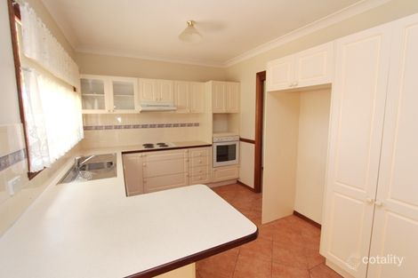 Property photo of 5 Ullathorne Close Windradyne NSW 2795
