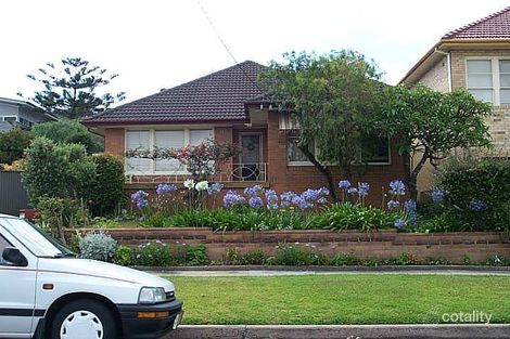 147 Brooks St, Bar Beach, NSW 2300