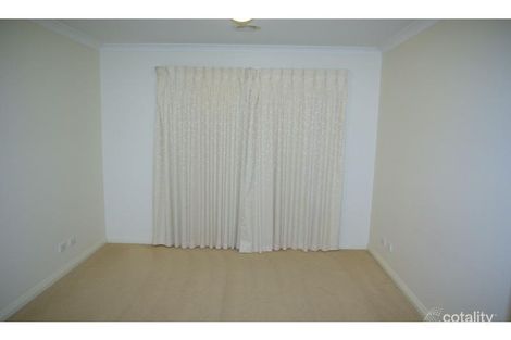 Property photo of 7 Elstead Way Lake Gardens VIC 3355