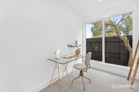 Property photo of 28 Parrs Road Croydon VIC 3136