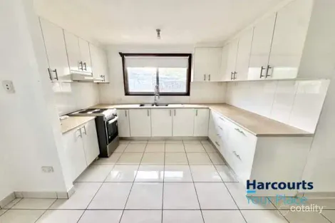 Property photo of 7 Wombidgee Avenue St Clair NSW 2759