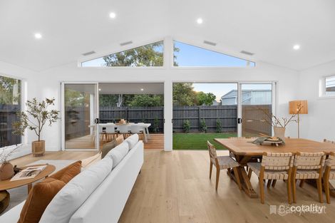 Property photo of 28 Parrs Road Croydon VIC 3136