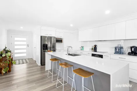 Property photo of 12 Valley Place Hidden Valley QLD 4703