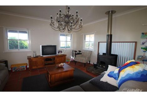Property photo of 10 Wicker Lane Peeramon QLD 4885