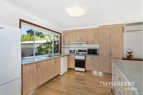Property photo of 82 Kerry Crescent Berkeley Vale NSW 2261