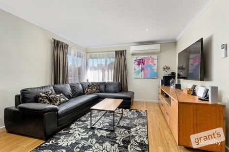 Property photo of 63 Woodlands Crescent Narre Warren VIC 3805